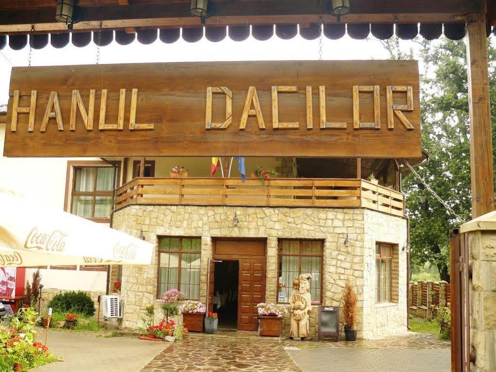 Hanul Dacilor Iasi Exterior photo